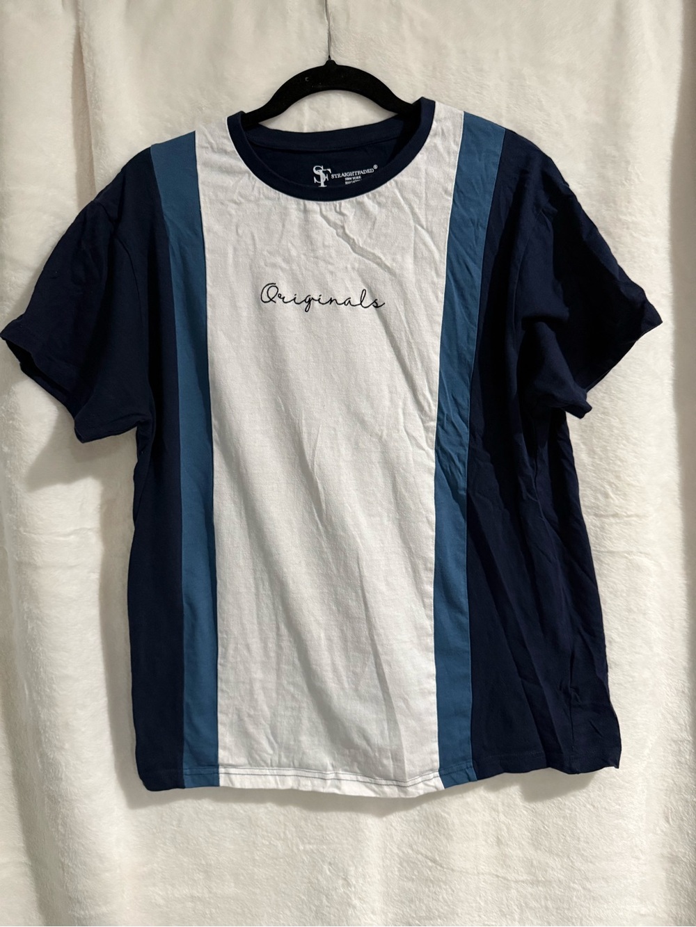Colorblock Short Sleeve Tee in Navy & White